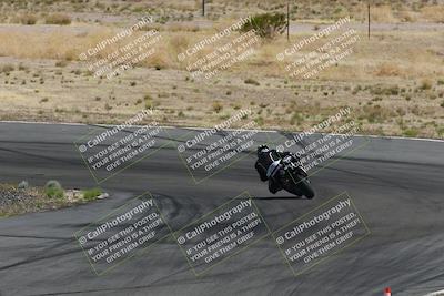 media/Apr-20-2025-AHRMA (Sun) [[393a79c373]]/Race/Group 10/Turn 4b/